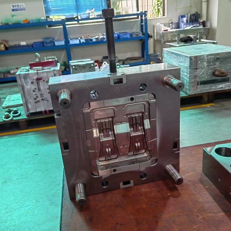 Εργαλεία πλαστικής μηχανικής με μηχανή LKM CNC με διάρκεια ζωής μούχλας 000 και ανοχή ± 0,01 mm